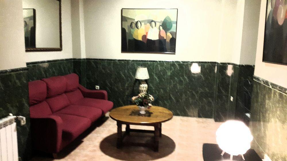Hostal La Casa De Enfrente Málaga Exterior foto